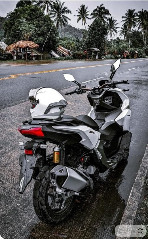 Honda ADV 150/160 — photo 1 of 1